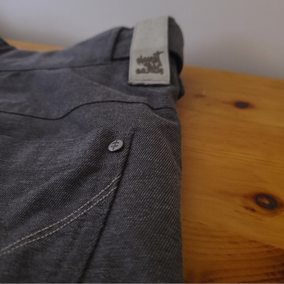 BRAND NEW WITH TAG Planet Earth Snowboard Pants - Picture 13 of 14